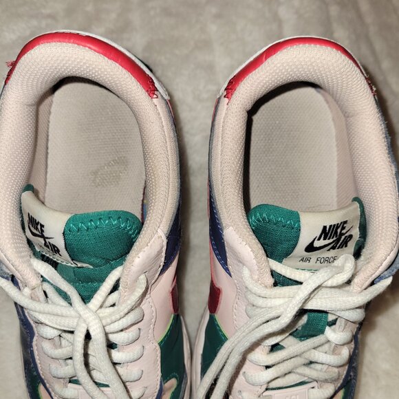 Nike Air Force 1 Women's - Picture 4 of 11